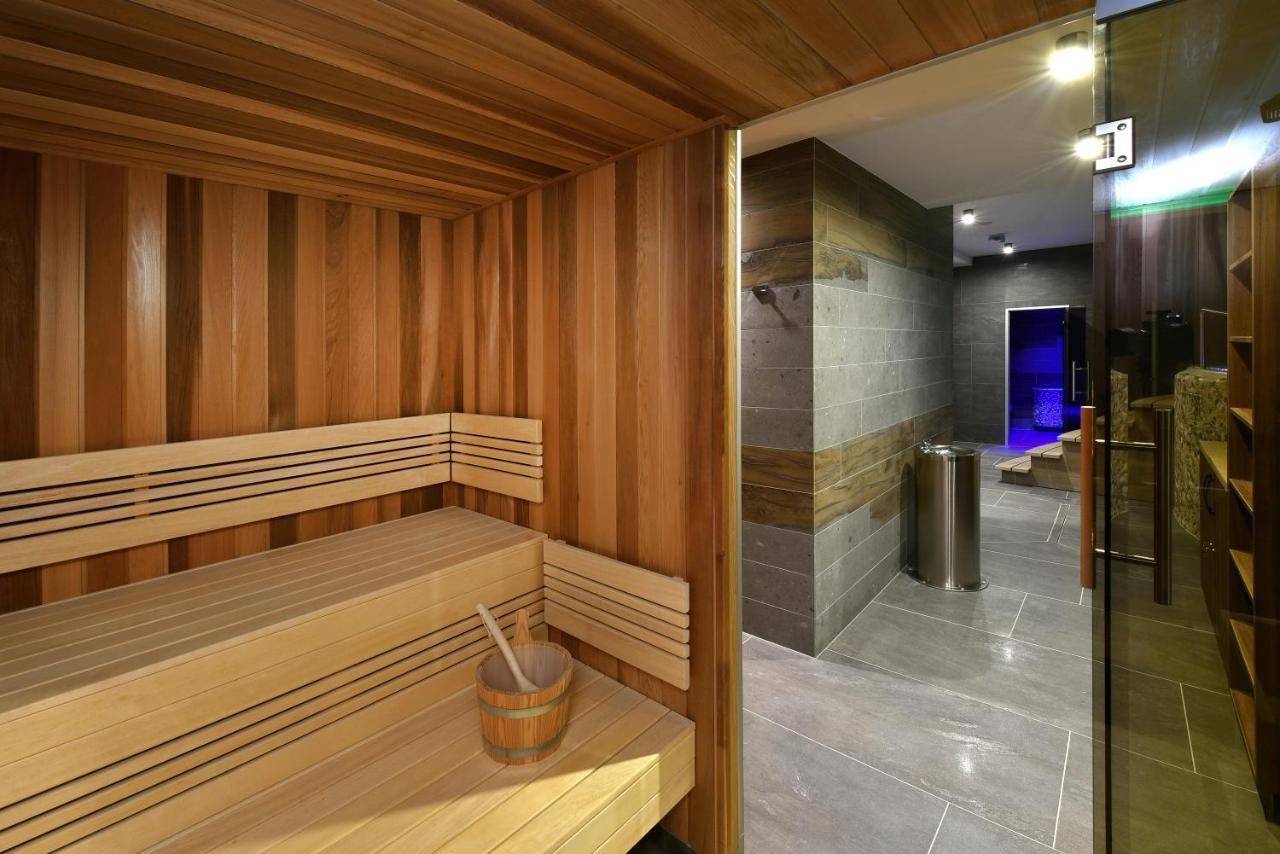 Aplend Hotel Ovruc Štrbské Pleso エクステリア 写真