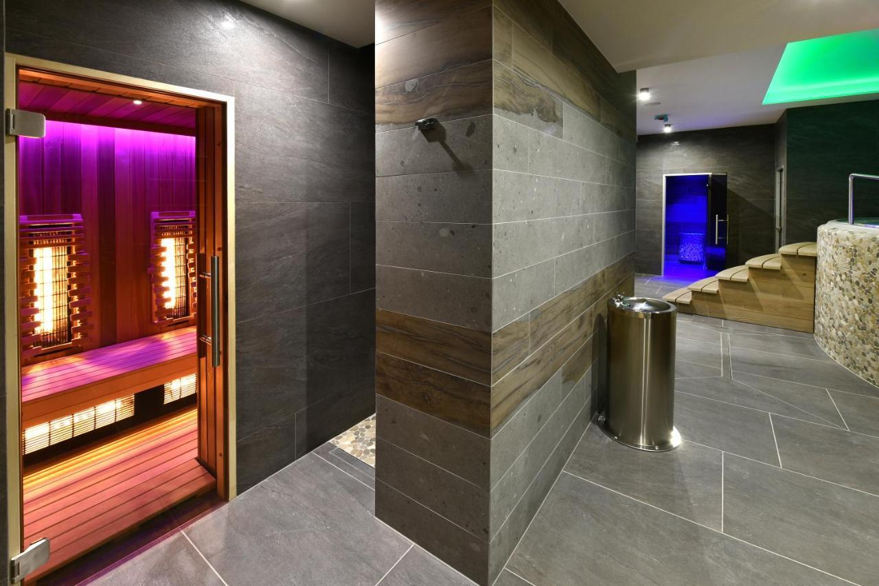 Aplend Hotel Ovruc Štrbské Pleso エクステリア 写真