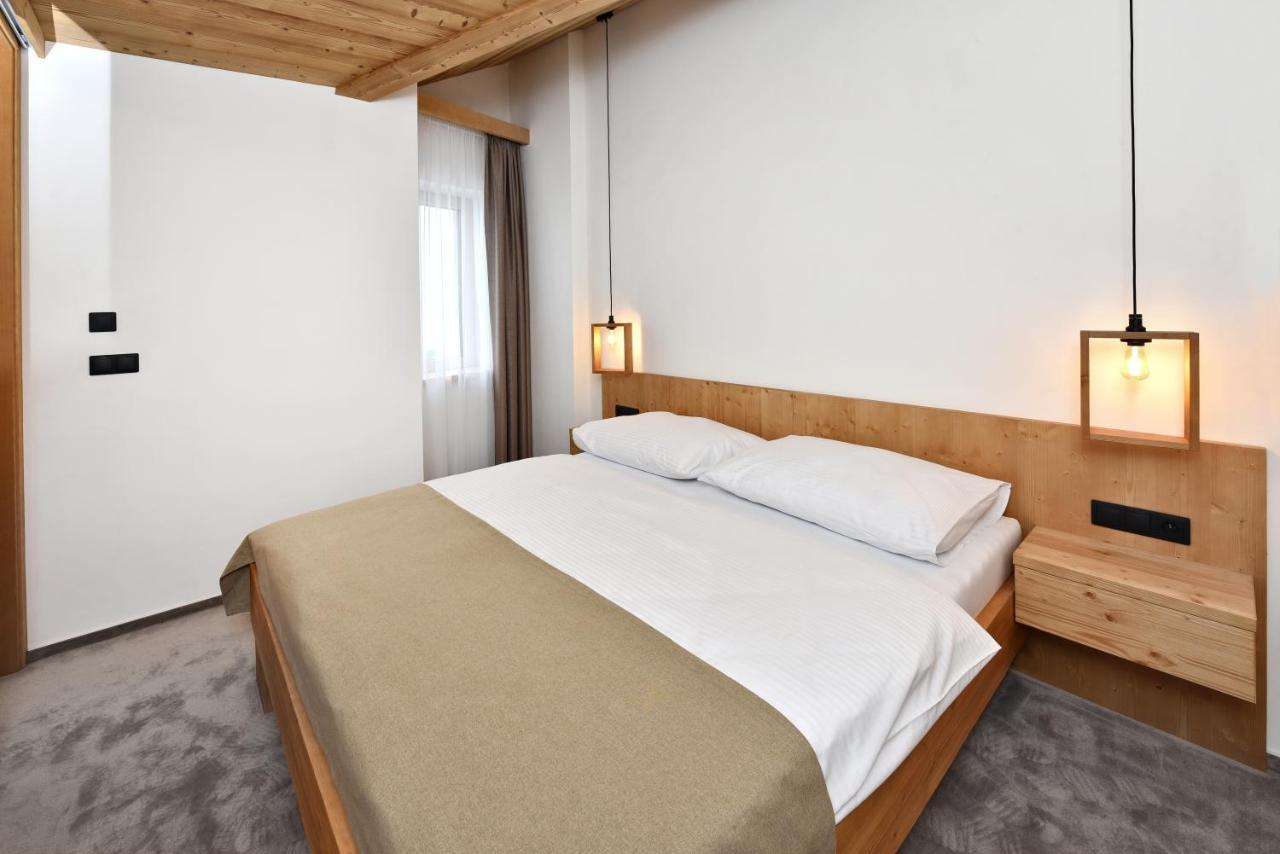 Aplend Hotel Ovruc Štrbské Pleso エクステリア 写真