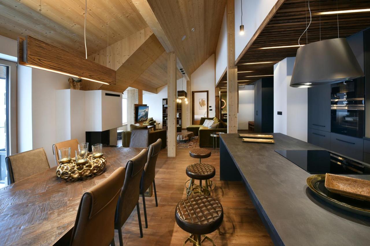 Aplend Hotel Ovruc Štrbské Pleso エクステリア 写真